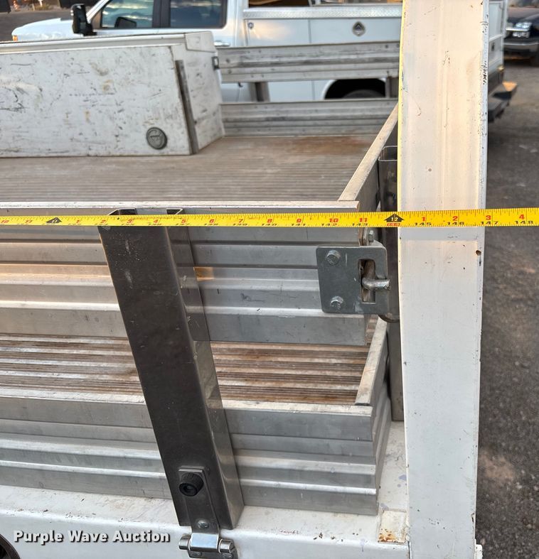 image for item EL6101 2017 Chevrolet Silverado 3500HD utility bed pickup truck