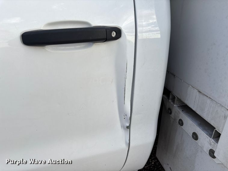 image for item EL6101 2017 Chevrolet Silverado 3500HD utility bed pickup truck