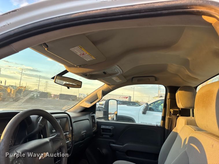 image for item EL6101 2017 Chevrolet Silverado 3500HD utility bed pickup truck