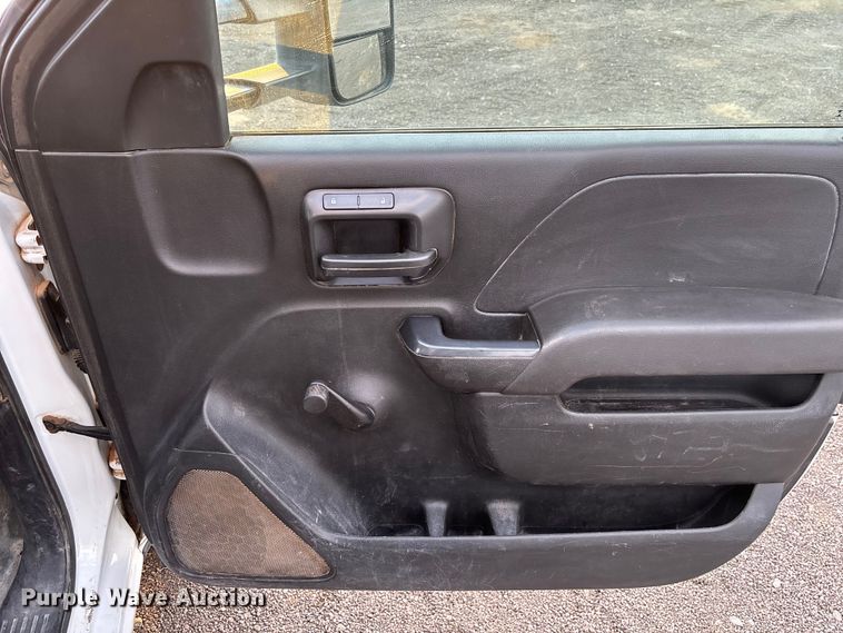 image for item EL6101 2017 Chevrolet Silverado 3500HD utility bed pickup truck