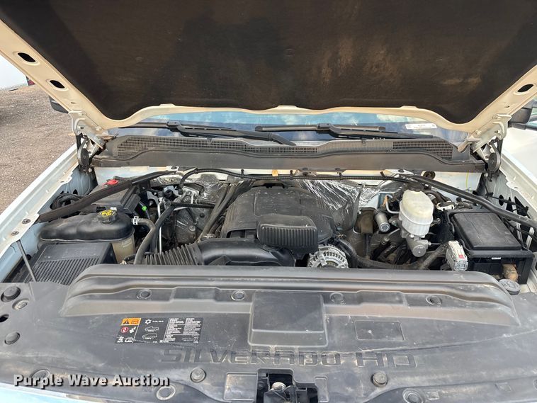 image for item EL6101 2017 Chevrolet Silverado 3500HD utility bed pickup truck