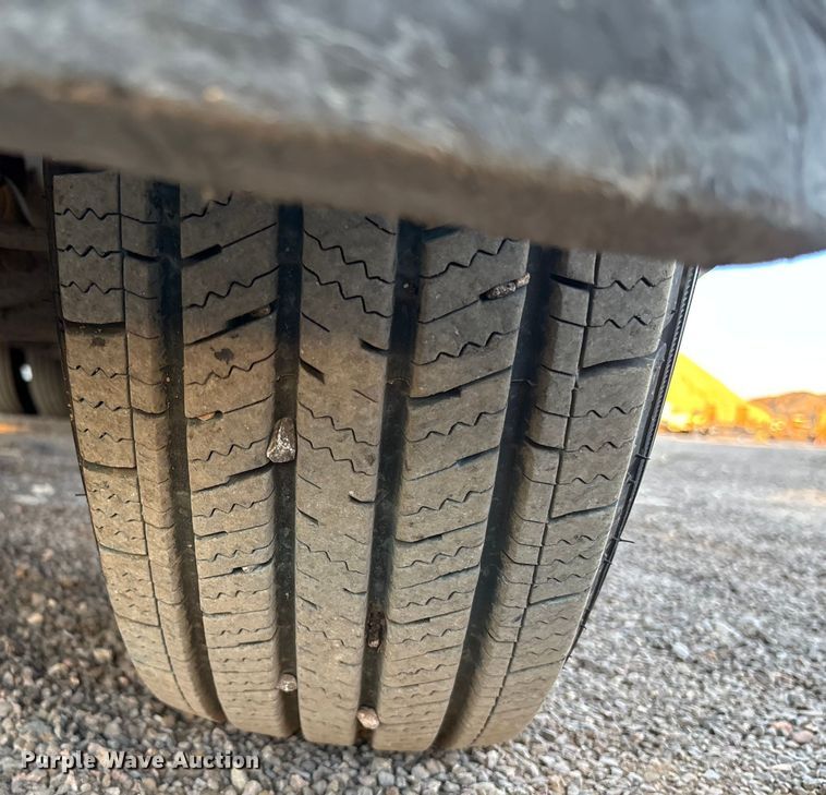 image for item EL6101 2017 Chevrolet Silverado 3500HD utility bed pickup truck