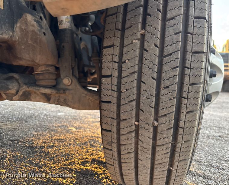 image for item EL6101 2017 Chevrolet Silverado 3500HD utility bed pickup truck