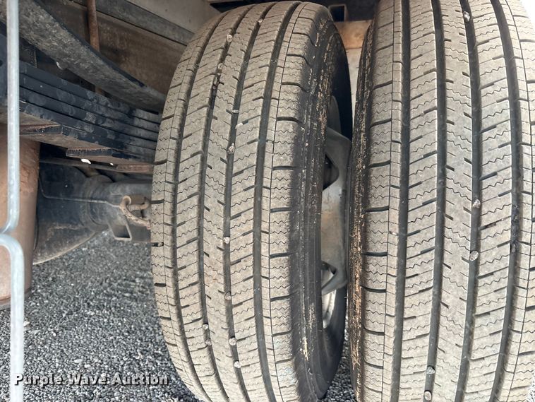 image for item EL6101 2017 Chevrolet Silverado 3500HD utility bed pickup truck