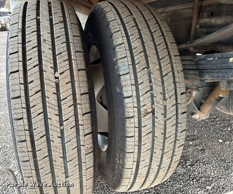 image for item EL6101 2017 Chevrolet Silverado 3500HD utility bed pickup truck