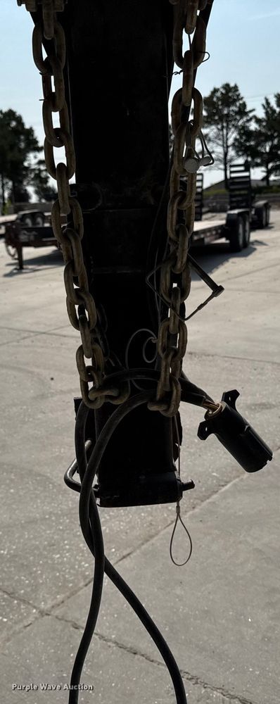 image for item EM2349 2017 MTI MTGN8.5/32TA4 enclosed cargo trailer