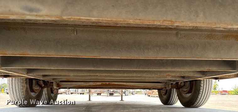 image for item EM2349 2017 MTI MTGN8.5/32TA4 enclosed cargo trailer