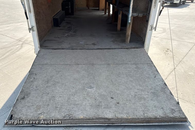 image for item EM2349 2017 MTI MTGN8.5/32TA4 enclosed cargo trailer