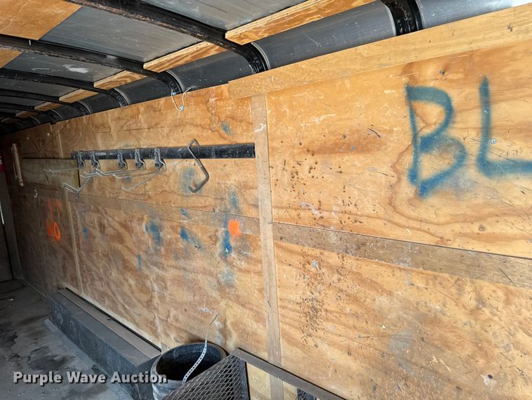 image for item EM2349 2017 MTI MTGN8.5/32TA4 enclosed cargo trailer