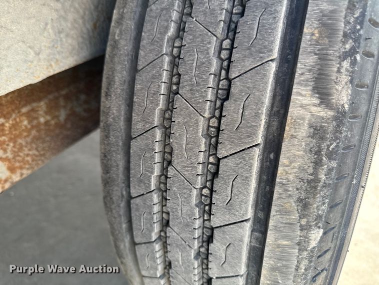 image for item EM2349 2017 MTI MTGN8.5/32TA4 enclosed cargo trailer