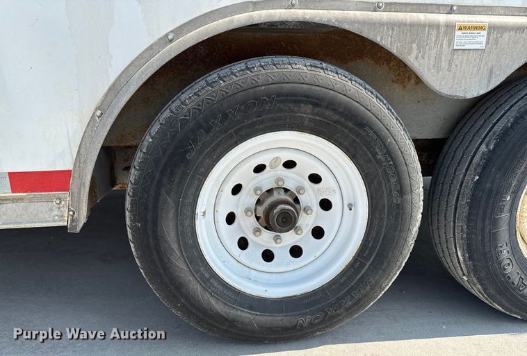 image for item EM2349 2017 MTI MTGN8.5/32TA4 enclosed cargo trailer