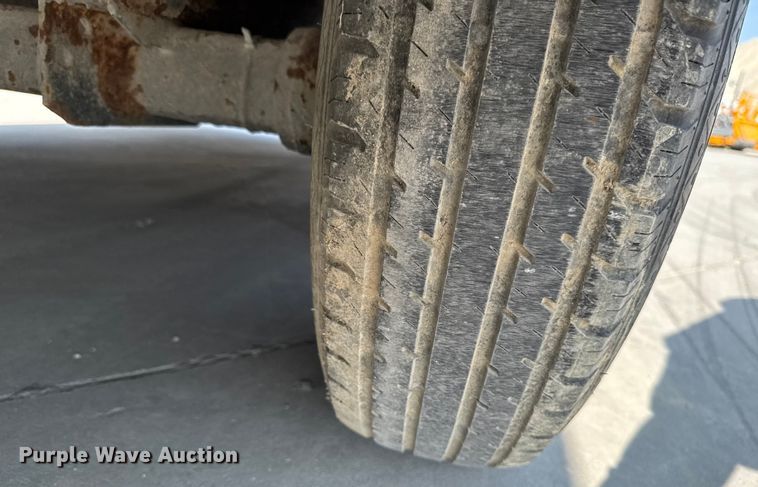 image for item EM2349 2017 MTI MTGN8.5/32TA4 enclosed cargo trailer