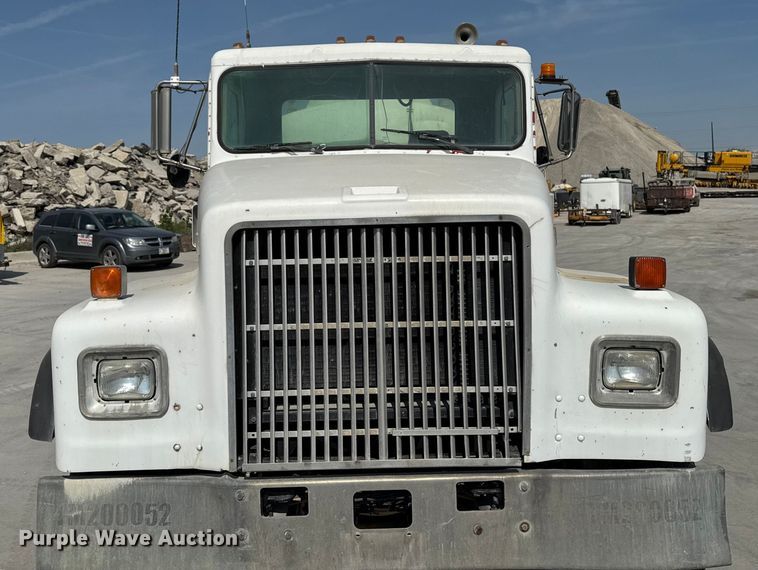 image for item EM2354 1999 International 5000 water truck