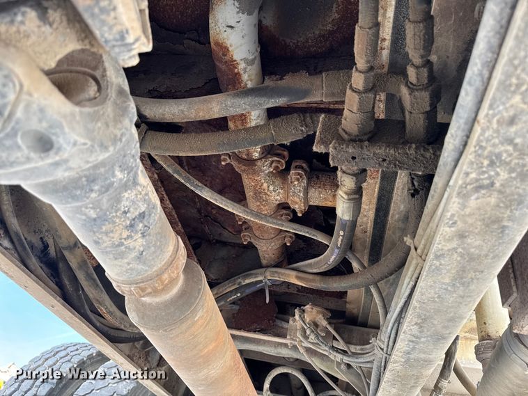 image for item EM2354 1999 International 5000 water truck