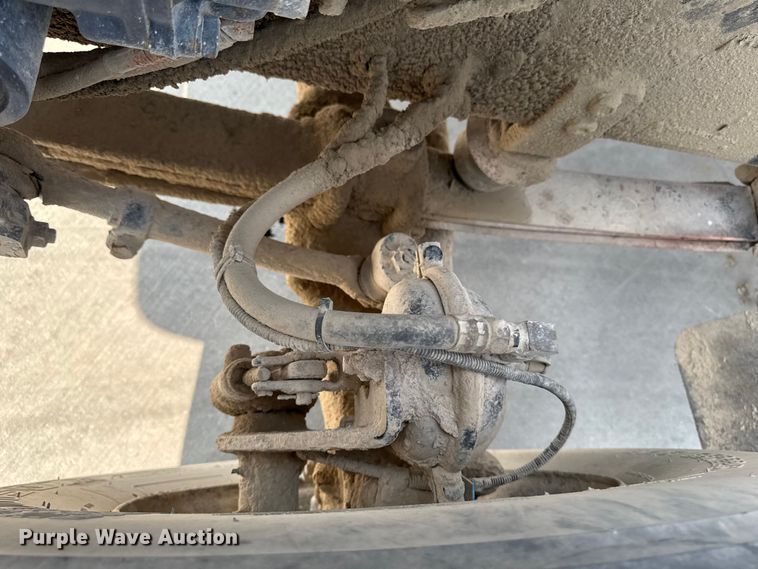 image for item EM2354 1999 International 5000 water truck