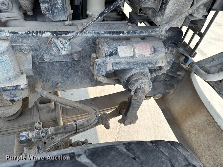 image for item EM2354 1999 International 5000 water truck