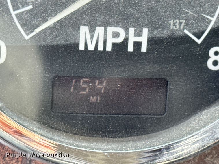 image for item EM2354 1999 International 5000 water truck