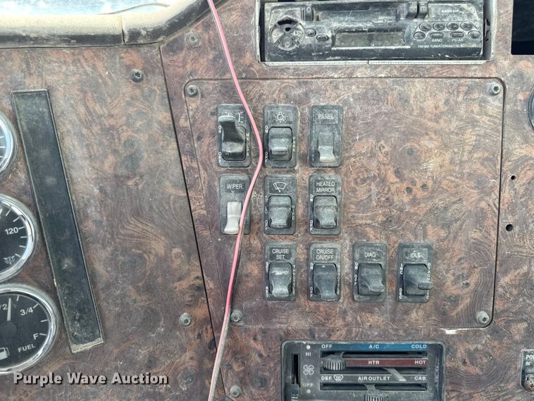 image for item EM2354 1999 International 5000 water truck