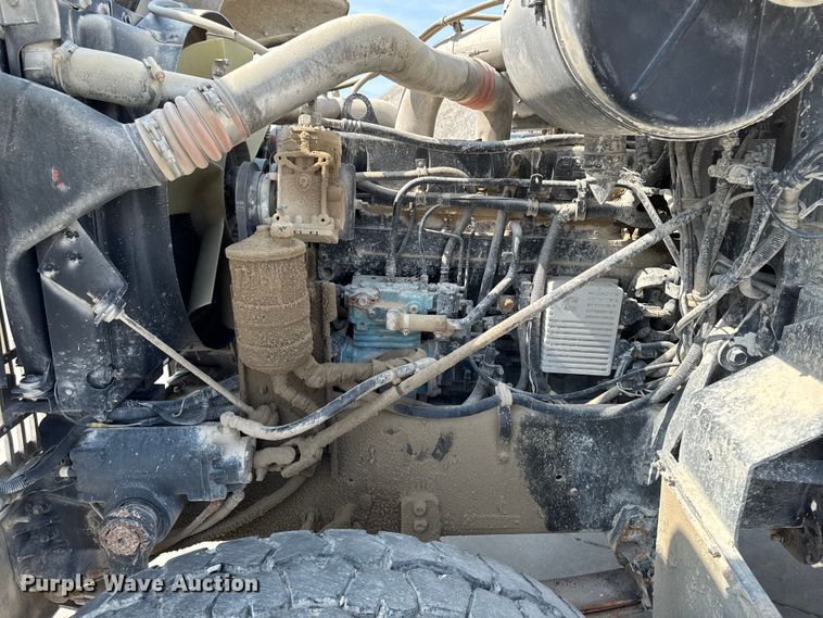 image for item EM2354 1999 International 5000 water truck