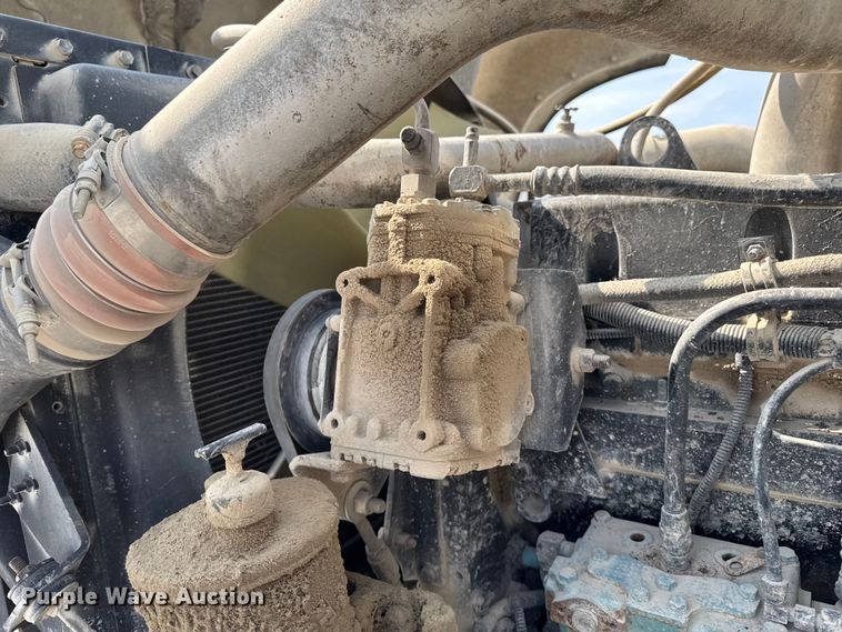 image for item EM2354 1999 International 5000 water truck