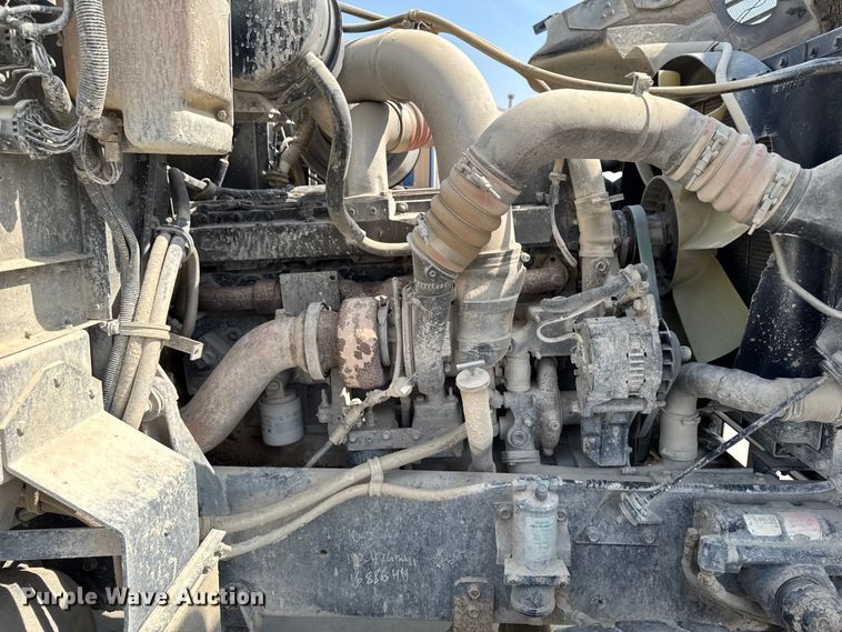 image for item EM2354 1999 International 5000 water truck