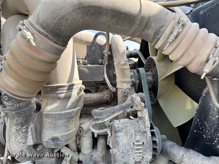 image for item EM2354 1999 International 5000 water truck