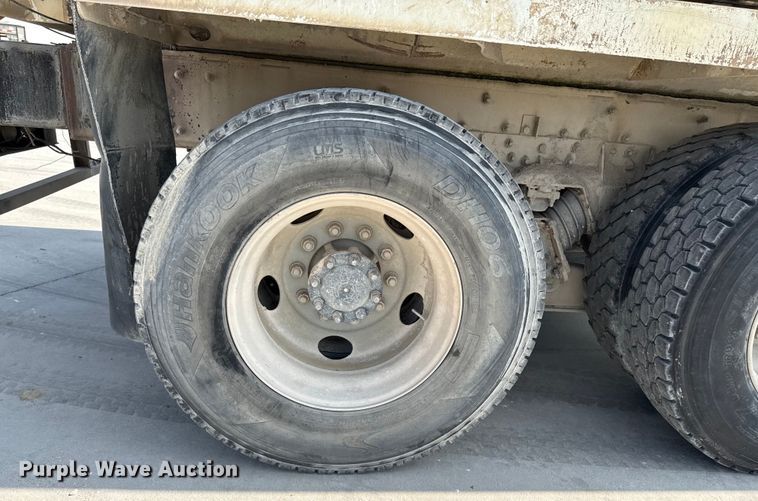 image for item EM2354 1999 International 5000 water truck