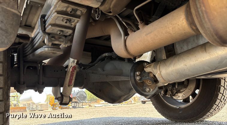 image for item EM5060 2024 Chevrolet Silverado 2500HD Crew Cab pickup truck