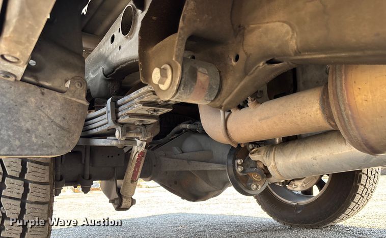 image for item EM5060 2024 Chevrolet Silverado 2500HD Crew Cab pickup truck