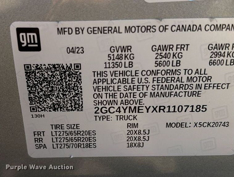 image for item EM5060 2024 Chevrolet Silverado 2500HD Crew Cab pickup truck