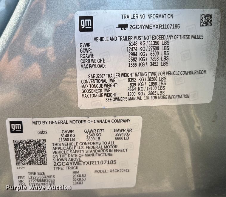 image for item EM5060 2024 Chevrolet Silverado 2500HD Crew Cab pickup truck