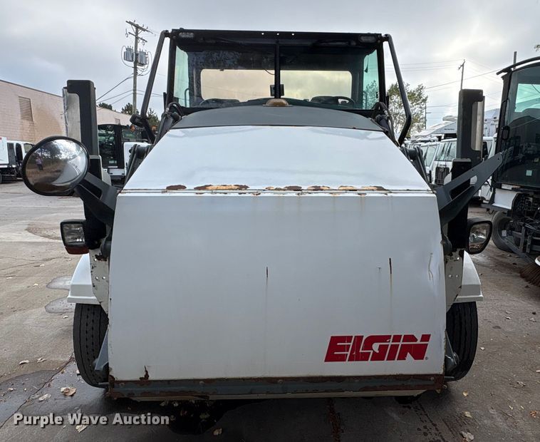 image for item EM6044 Elgin Pelican NP street sweeper
