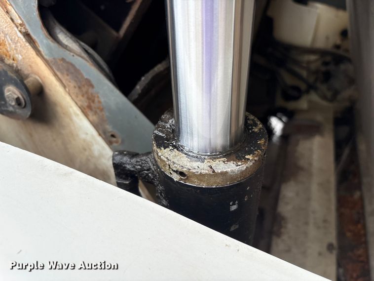 image for item EM6044 Elgin Pelican NP street sweeper