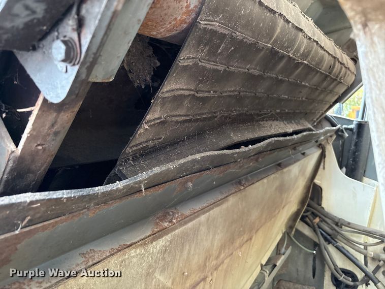 image for item EM6044 Elgin Pelican NP street sweeper