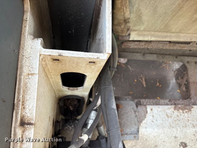 image for item EM6044 Elgin Pelican NP street sweeper