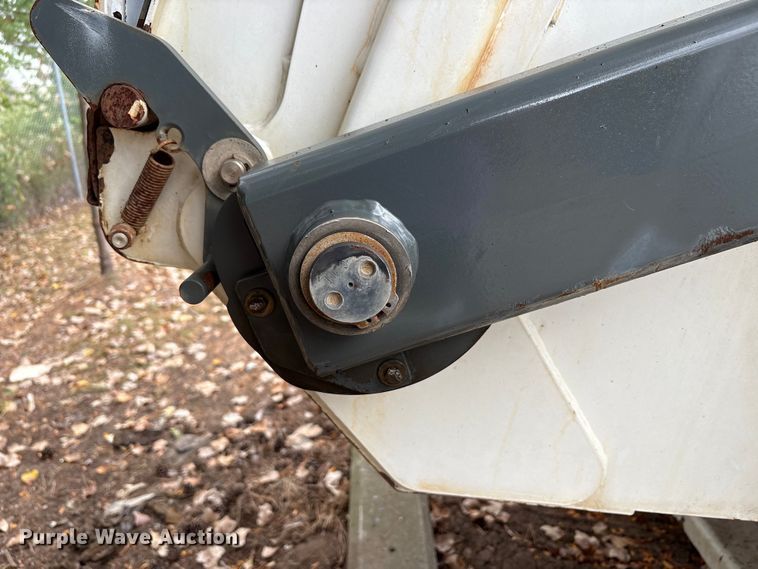 image for item EM6044 Elgin Pelican NP street sweeper