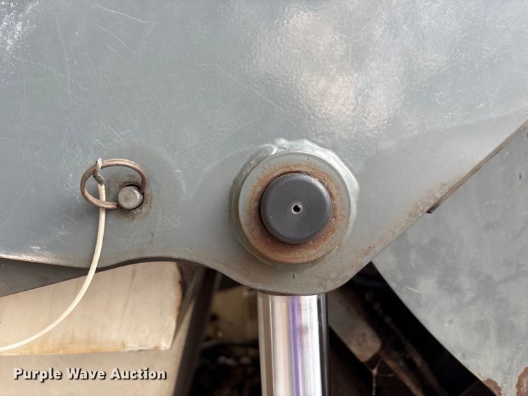 image for item EM6044 Elgin Pelican NP street sweeper