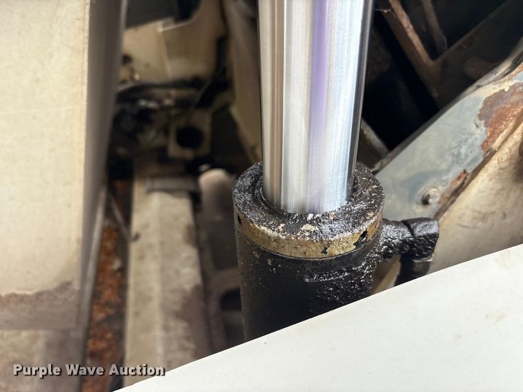 image for item EM6044 Elgin Pelican NP street sweeper