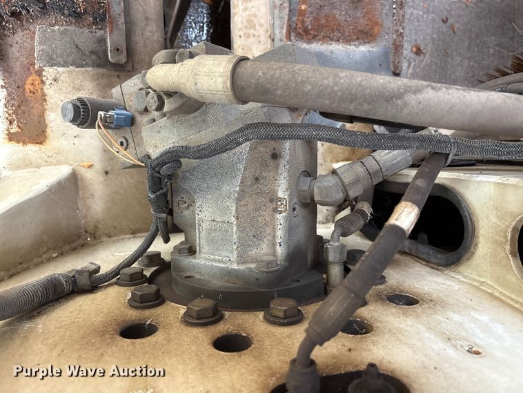 image for item EM6044 Elgin Pelican NP street sweeper