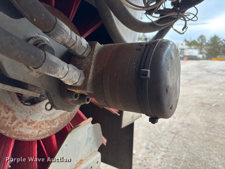 image for item EM6044 Elgin Pelican NP street sweeper