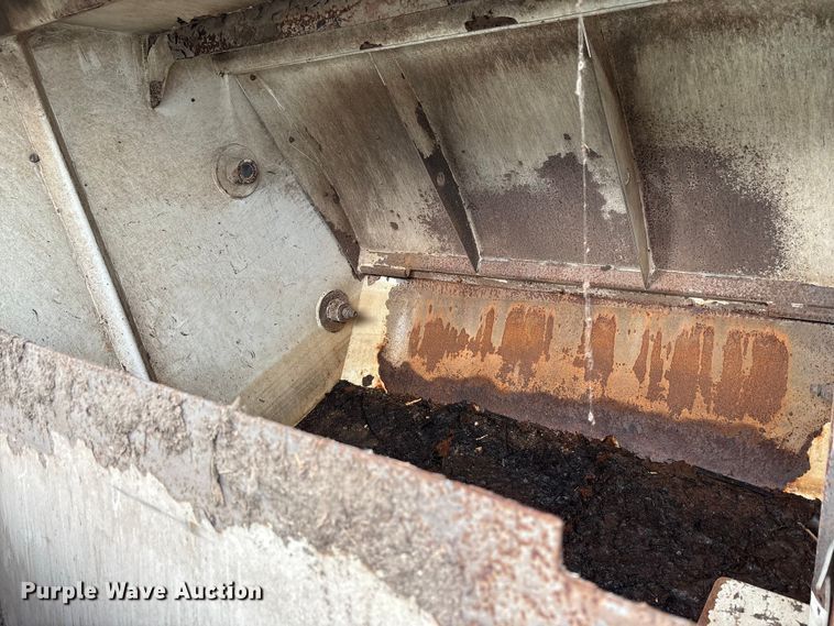 image for item EM6044 Elgin Pelican NP street sweeper