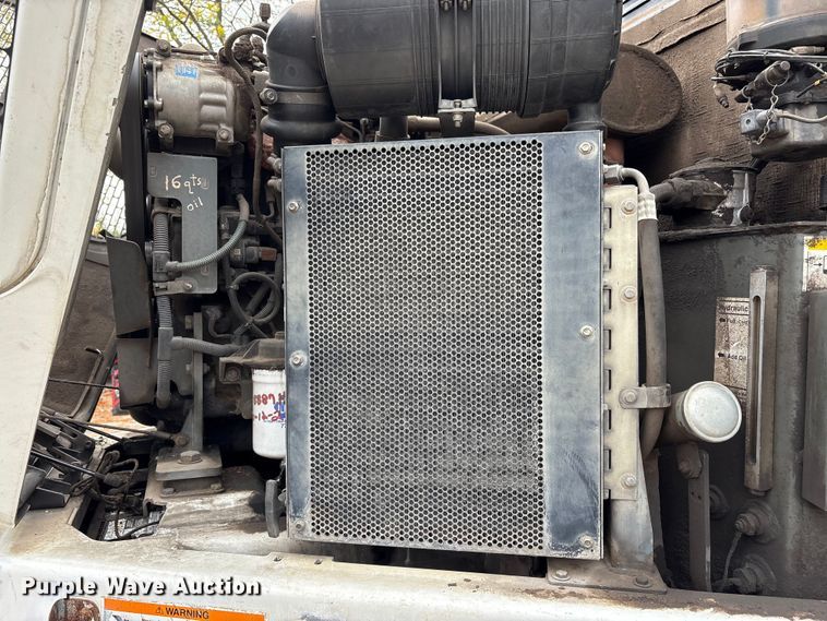 image for item EM6044 Elgin Pelican NP street sweeper