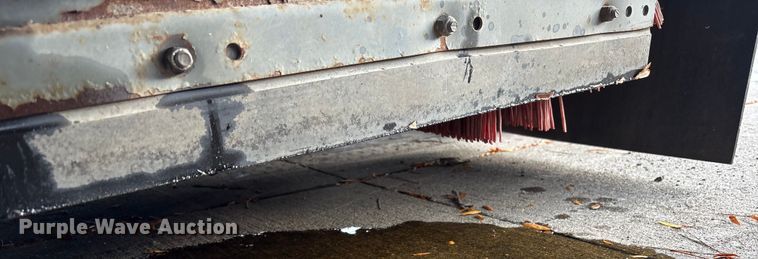 image for item EM6044 Elgin Pelican NP street sweeper