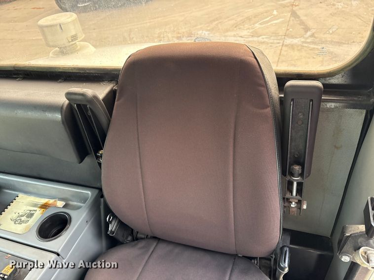 image for item EM6044 Elgin Pelican NP street sweeper