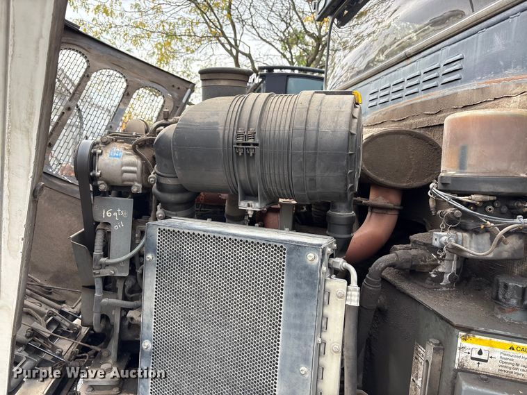 image for item EM6044 Elgin Pelican NP street sweeper