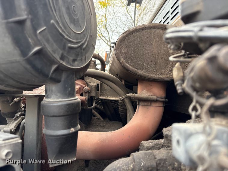 image for item EM6044 Elgin Pelican NP street sweeper