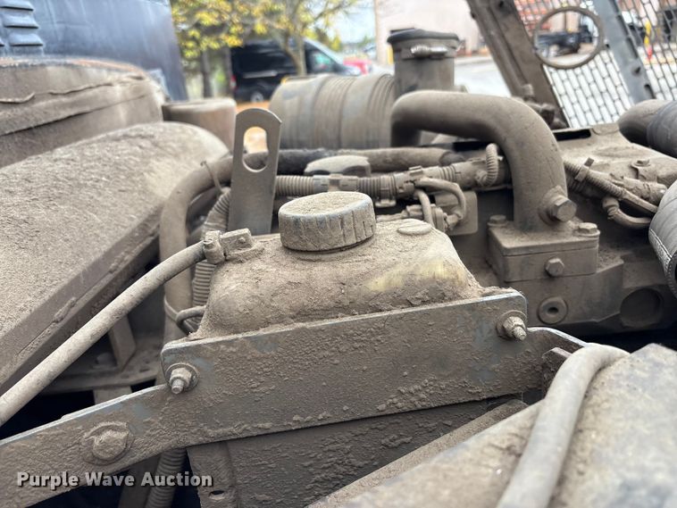 image for item EM6044 Elgin Pelican NP street sweeper