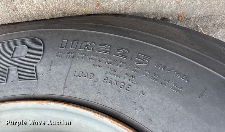 image for item EM6044 Elgin Pelican NP street sweeper