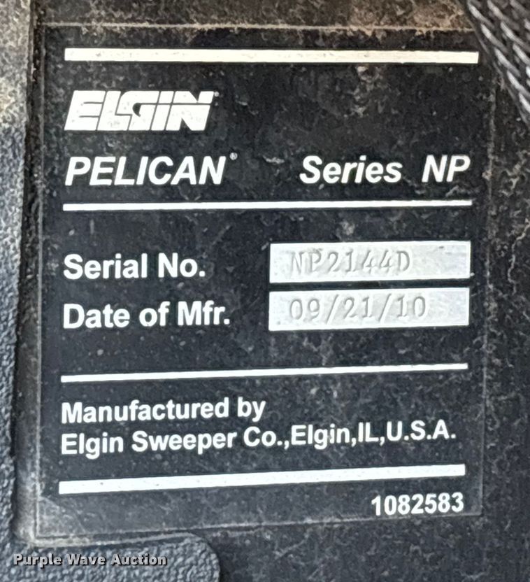 image for item EM6044 Elgin Pelican NP street sweeper