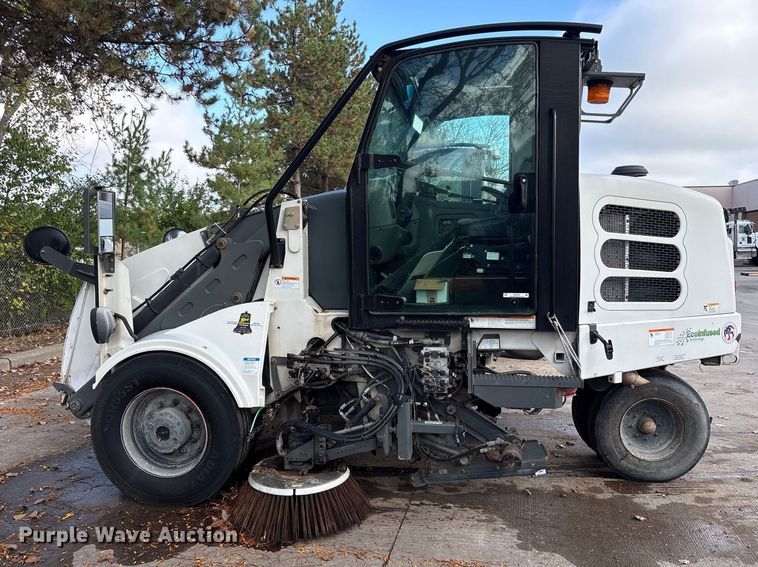 image for item EM6045 Elgin Pelican NP street sweeper